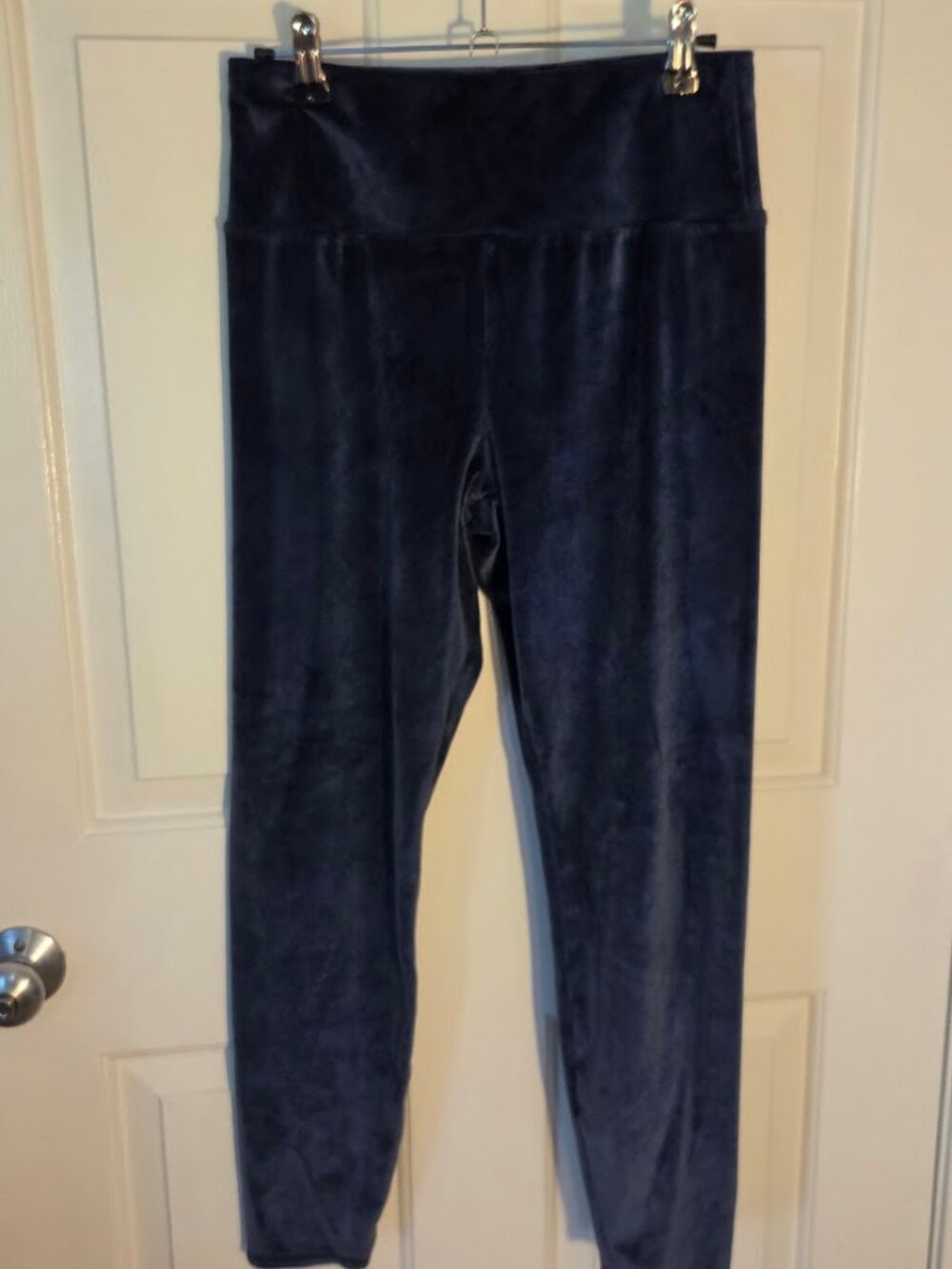 32 degree heat Size M Women's Soft Velour Legging Night Navy NWOT